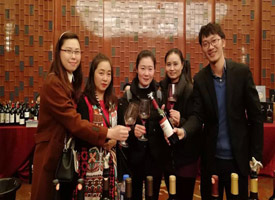 ����˾��̬����ݸ����Ļ���չ&���ҵ��