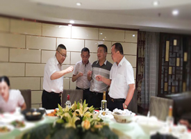 ����˾��̬�������Ͻ�����•�����Ʒ