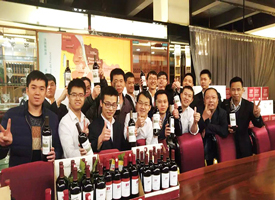 ����˾��̬����������Ʒ�ƺ�ʫ���ݺ�����