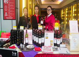 ����˾��̬�������ŵ�����С�������