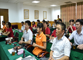 ����˾��̬��2015��8�µ곤����